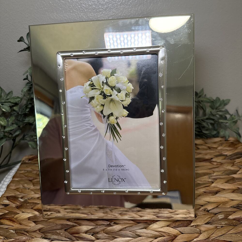 Lenox Devotion 5x7 Picture Frame Silver Plated Rhinestone Accent Wedding NWT